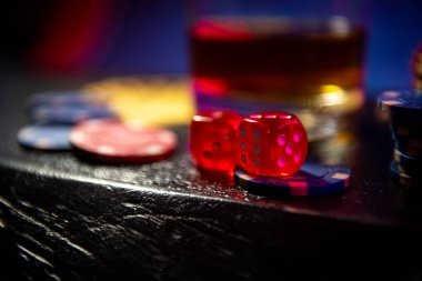 Mobile app interface showing Jurassic Kingdom and live dealer table switching